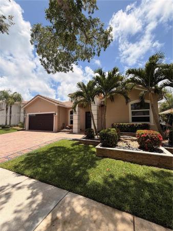 Laguna Pointe, 13404 NW 13th St, Pembroke Pines, Florida 33028, image 1
