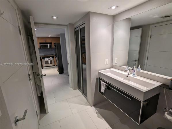 Skyline On Brickell, 2101 Brickell Ave #1104, Miami, Florida 33129, image 1