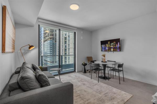 121 NE 5th St #2107, Miami, Florida 33132, image 2