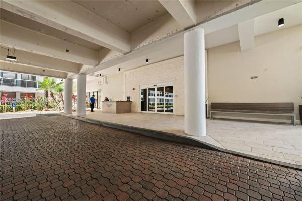 Waterview 1, 20505 E Country Club Dr #1231, Aventura, Florida 33180, image 3