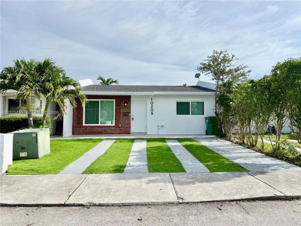 10209 SW 20th Ter, Unincorporated Dade County, Florida 33165, image 1