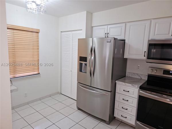 Huntington Lakes 5, 7270 Ashford Pl #308, Delray Beach, Florida 33446, image 2