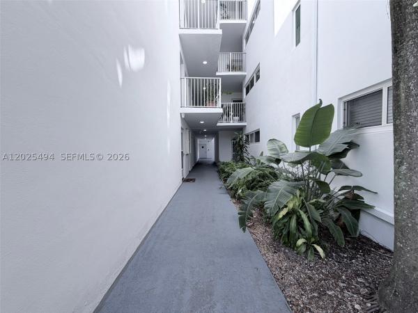 9159 SW 77th Ave #112, Unincorporated Dade County, Florida 33156, image 1