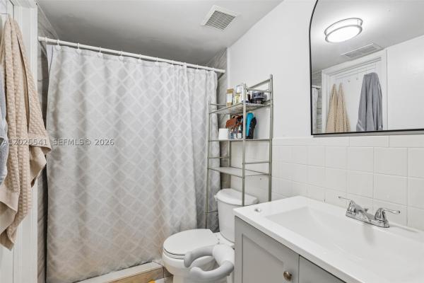 Villamore, 6041 W 24th Ave #B-103, Hialeah, Florida 33016, image 3
