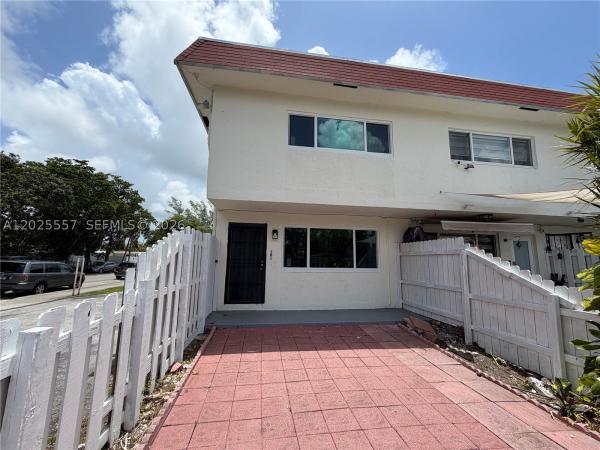 1450 NE 151st St #101, Unincorporated Dade County, Florida 33161, image 1