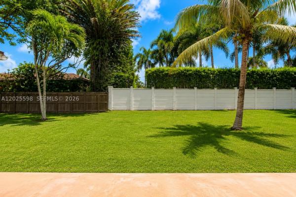9421 SW 150th St, Unincorporated Dade County, Florida 33176, image 2