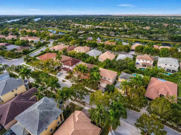 The Grove, 1319 Croton Ct #1, Weston, Florida 33327, image 2