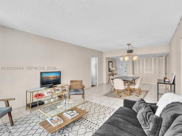 The Carriage House, 5401 Collins Ave #107, Miami Beach, Florida 33140, image 1