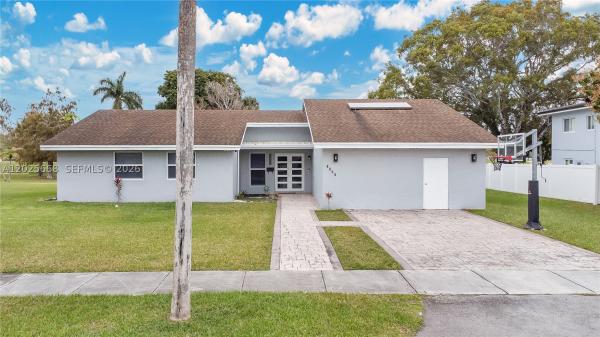 9501 E Palmetto Club Ln E #9501, Palmetto Bay, Florida 33157, image 2