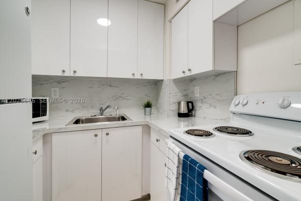 3100 Collins Ave #801, Miami Beach, Florida 33140, image 1