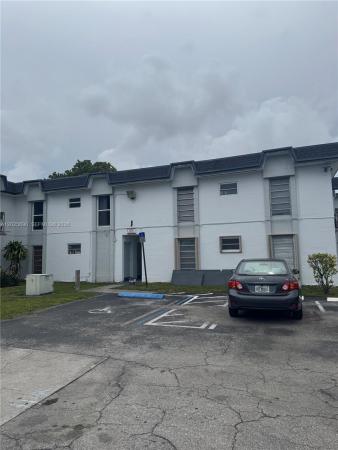7235 SW 94th Pl #J-6, Unincorporated Dade County, Florida 33173, image 1