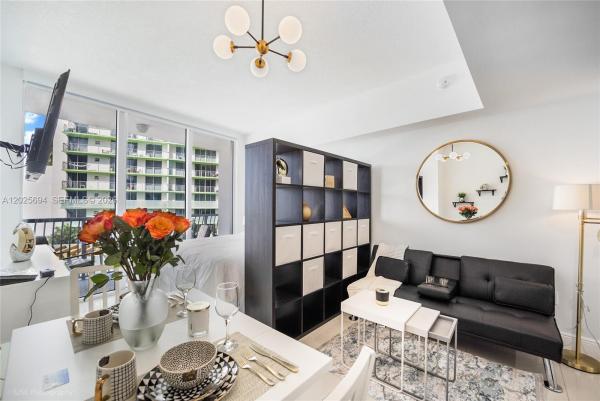 Opera Tower, 1750 N Bayshore Dr #1219, Miami, Florida 33132, image 2