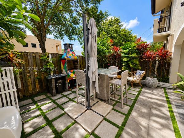 3054 NW 103rd Path, Doral, Florida 33172, image 2