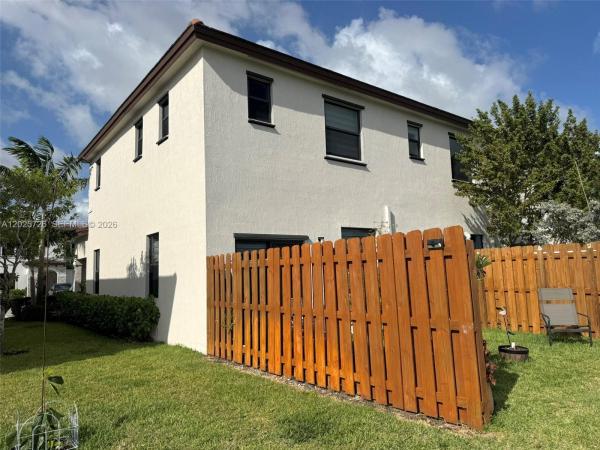 10020 SW 228th Ter, Unincorporated Dade County, Florida 33190, image 2