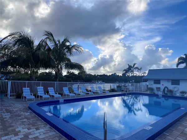 Palm Beach Villas, 4201 S Ocean Blvd #J2, South Palm Beach, Florida 33480, image 1
