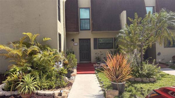 Westview, 8982 Palm Tree Ln #8982, Pembroke Pines, Florida 33024, image 1