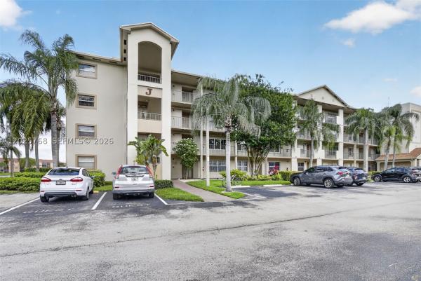 Plymouth At Century Village, 650 SW 138th Ave #105J, Pembroke Pines, Florida 33027, image 3
