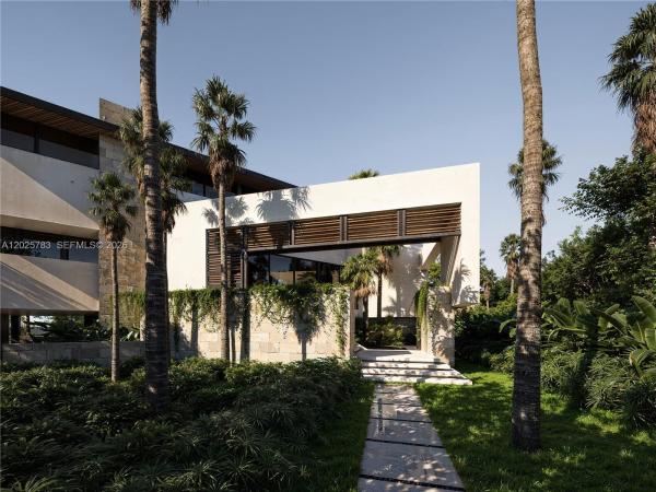 Sunrise Harbour, 6941 Sunrise Ct, Coral Gables, Florida 33133, image 2