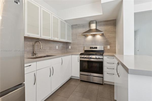 Biscayne Beach, 8501 Hawthorne Ave #4, Miami Beach, Florida 33141, image 1