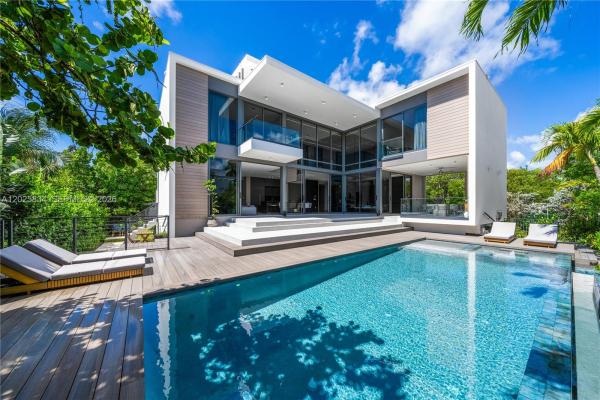 Tropical Isle Homes, 571 Glenridge Rd, Key Biscayne, Florida 33149, image 1