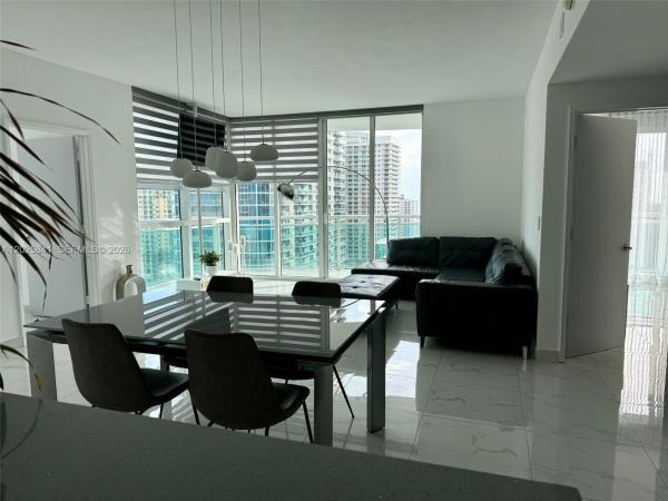 The Plaza On Brickell West, 951 Brickell Ave #2810, Miami, Florida 33131, image 1