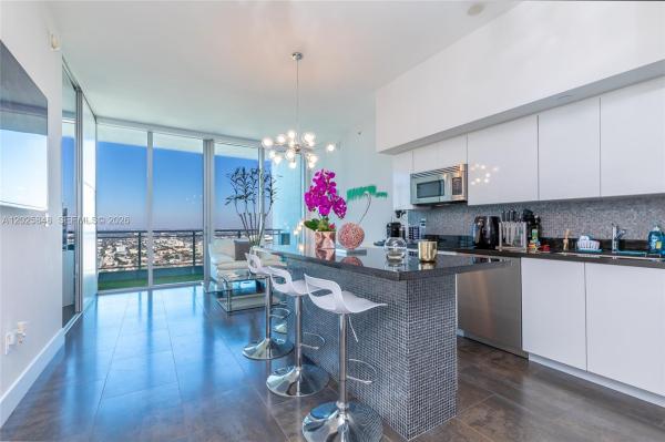 Mint At Riverfront, 92 SW 3rd St #5108, Miami, Florida 33130, image 1