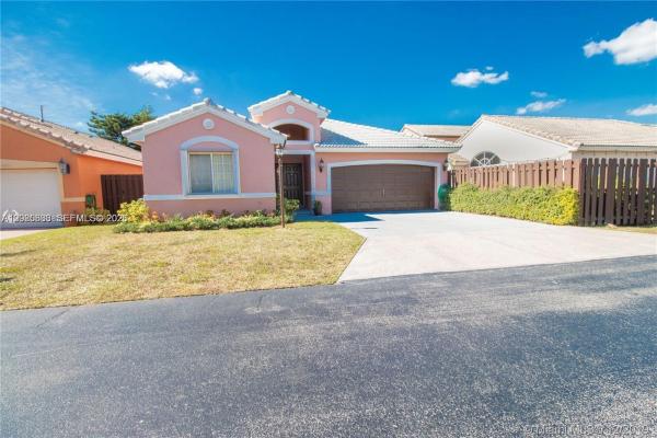 8224 SW 157th Ct, Unincorporated Dade County, Florida 33193, image 1