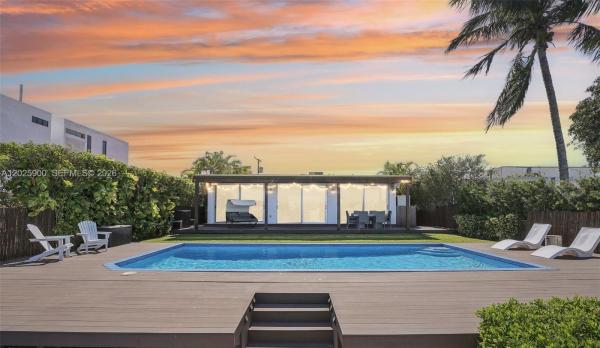 Biscayne Beach, 1231 Stillwater Dr, Miami Beach, Florida 33141, image 2