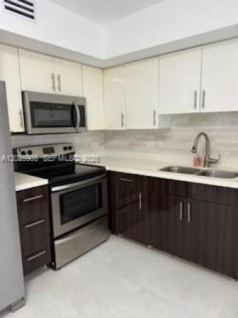 Lakewood At Emerald Hills, 3680 N 56th Ave #823, Hollywood, Florida 33021, image 1