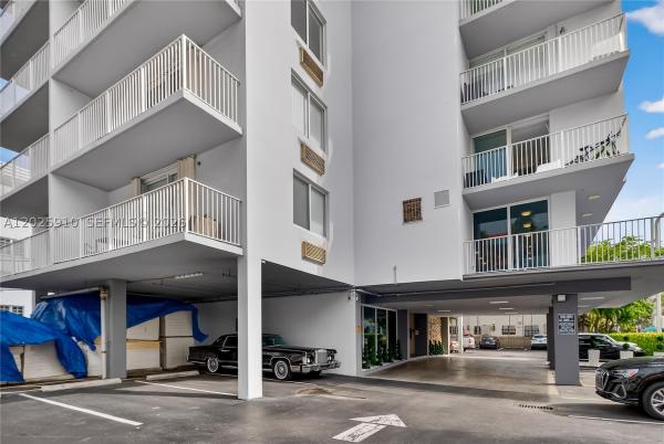 The Islander, 1255 Collins Ave #504, Miami Beach, Florida 33139, image 2
