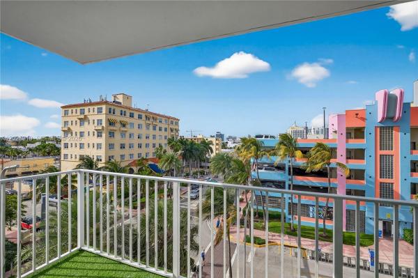 The Islander, 1255 Collins Ave #504, Miami Beach, Florida 33139, image 1