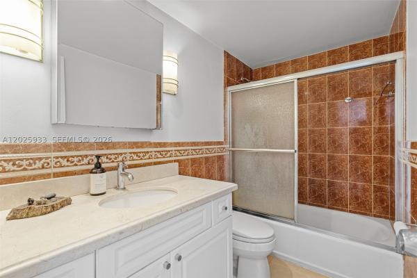 Kennedy House, 1865 79th Street Cswy #15M, North Bay Village, Florida 33141, image 3