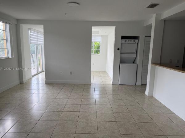 Douglas, 107 Mendoza Ave #401, Coral Gables, Florida 33134, image 2