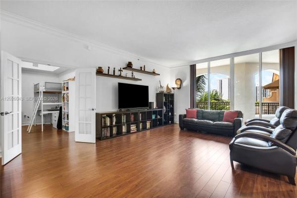 Alaqua, 3001 NE 185th St #610, Aventura, Florida 33180, image 3