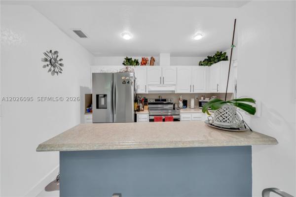 5835 SW 144th Circle Pl, Unincorporated Dade County, Florida 33183, image 3