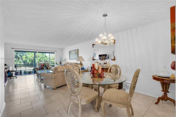 Las Vistas In Inverrary, 3551 Inverrary Dr #208, Lauderhill, Florida 33319, image 1