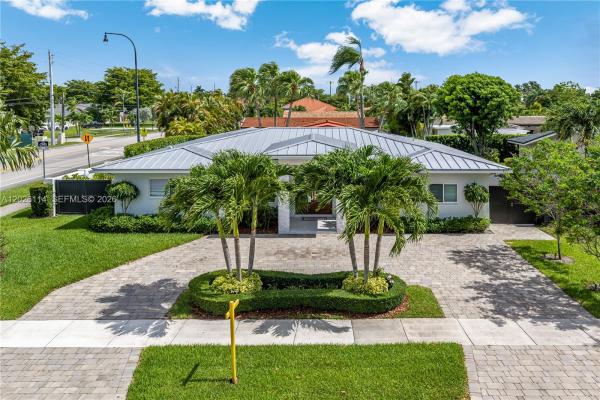 9641 SW 66th St, Unincorporated Dade County, Florida 33173, image 1
