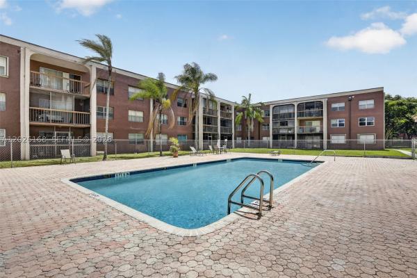 Nova Gardens, 7020 Nova Dr #308D, Davie, Florida 33317, image 2