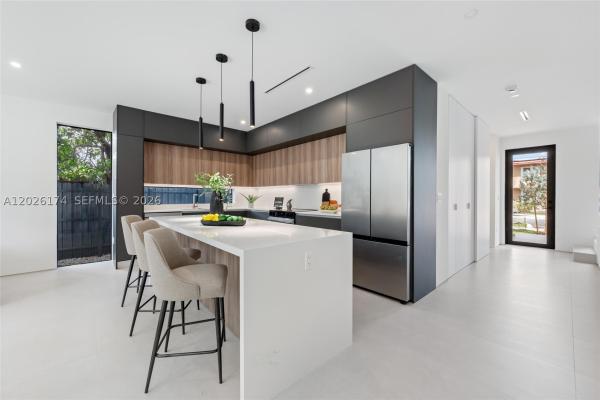 Houston Heights, 2980 SW 2nd St, Miami, Florida 33135, image 3