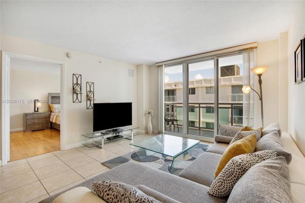 The Collins, 6917 Collins Ave #1608, Miami Beach, Florida 33141, image 2