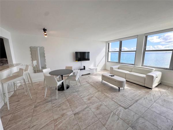 Triton Tower, 2899 Collins Ave #1433, Miami Beach, Florida 33140, image 1