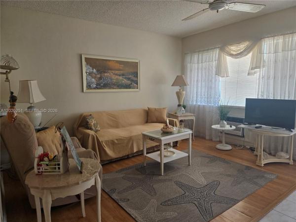 820 SW 11th Ave #4B, Hallandale Beach, Florida 33009, image 2