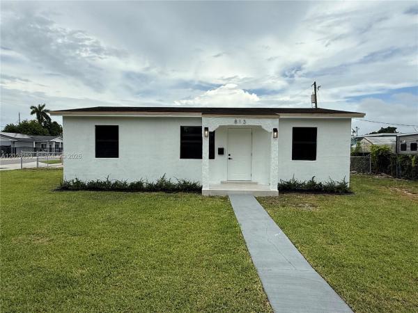Sunnyland Park, 813 NW 6th Ave, Florida City, Florida 33034, image 1