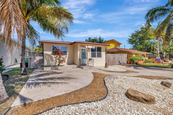 St James Park North, 45 SE 14th St #1-2, Dania Beach, Florida 33004, image 1