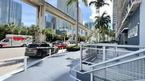 Neo Vertika, 690 SW 1st Ct #1908, Miami, Florida 33130, image 2