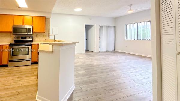 Marina Oaks, 2445 SW 18th Ter #107, Fort Lauderdale, Florida 33315, image 1
