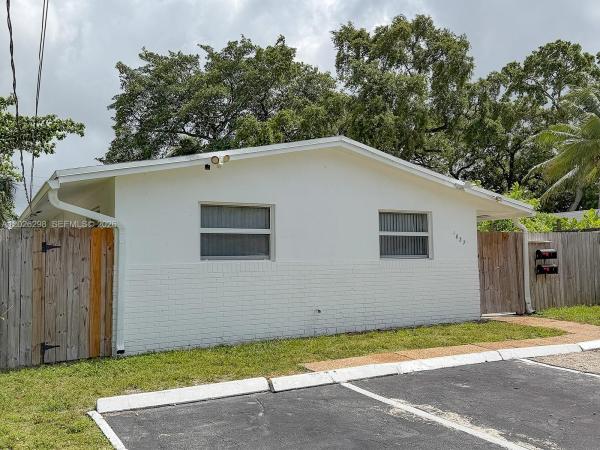 Osceola Park, 1827 SW 21st St #1-2, Fort Lauderdale, Florida 33315, image 2