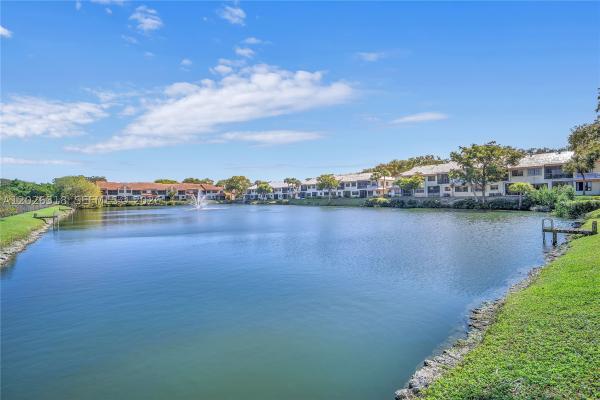 Emerald Oaks, 3405 Emerald Oaks Dr #207, Hollywood, Florida 33021, image 3