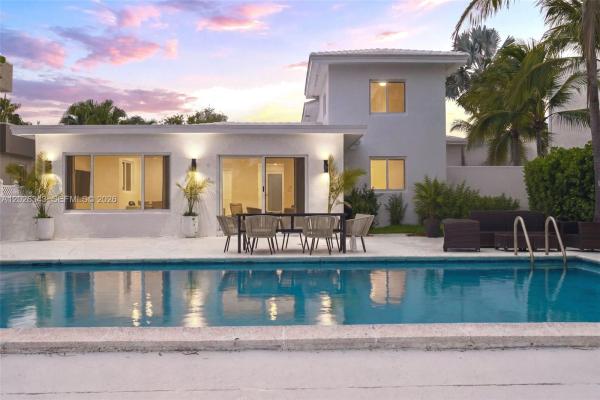Treasure Island, 1510 S Treasure Dr #SINGLE, North Bay Village, Florida 33141, image 1