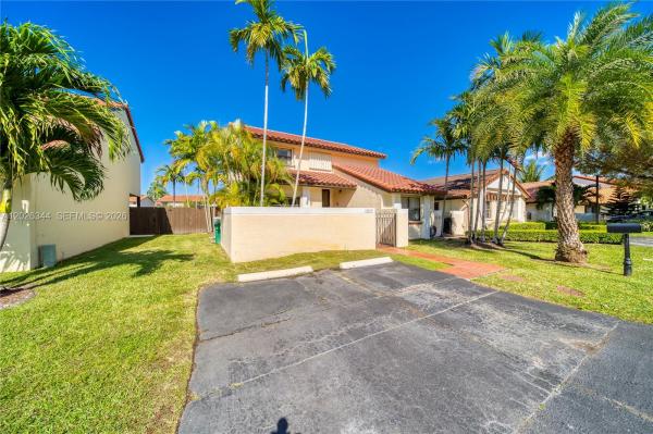 13337 SW 64th Ln, Unincorporated Dade County, Florida 33183, image 1
